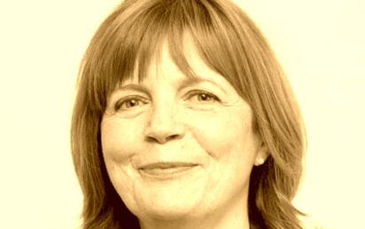 Sue Summers, Frontier