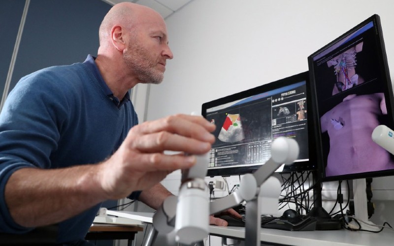 Stuart Gall, CEO, Intelligent Ultrasound