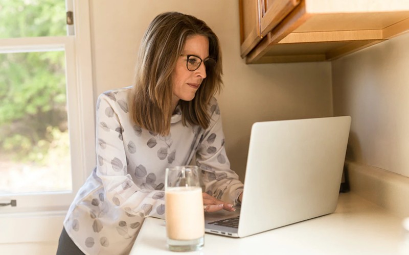 Female entrepreneur over 50